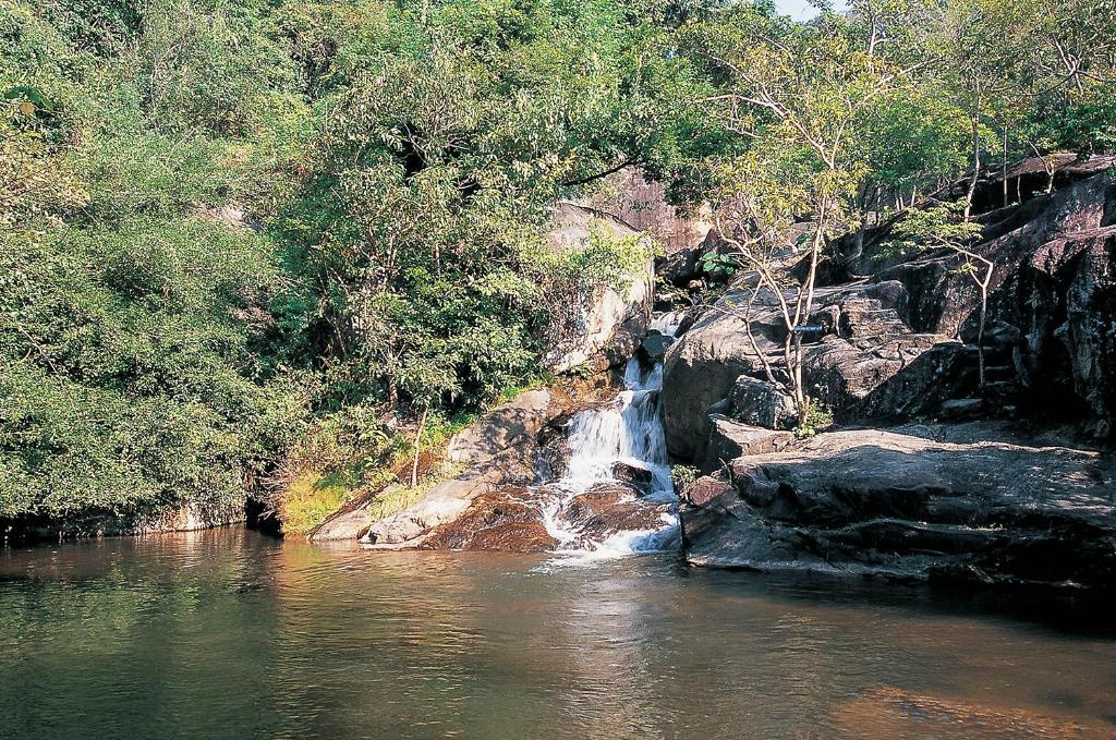 Tri-Shawa Resort Khlong Wan Eksteriør billede